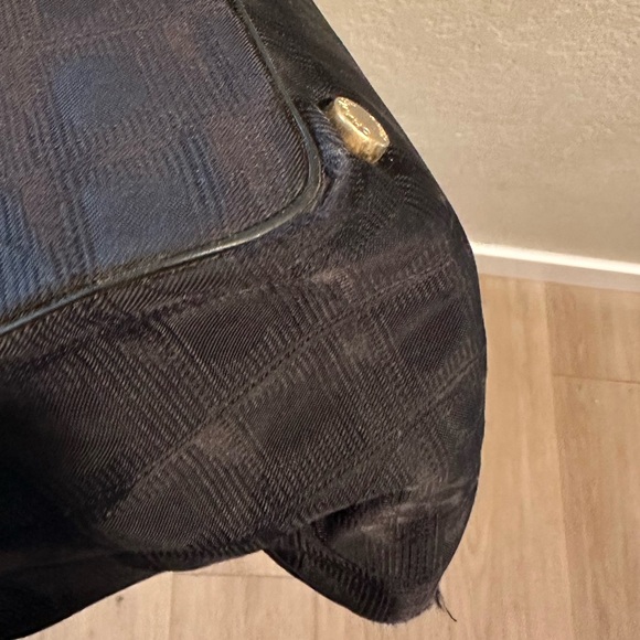 Authentic Chanel bag - Picture 7 of 12